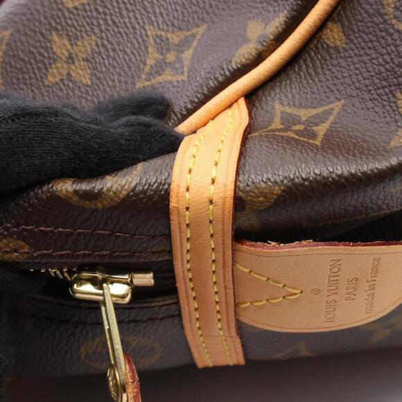 LOUIS VUITTON Brown Monogram Leather Shoulder Bag - Picture 9 of 9